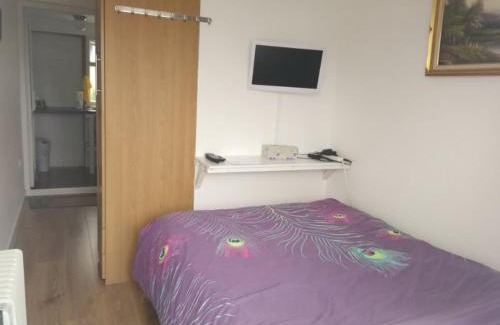 Ashford House | Rest room near to Heathrow Airport