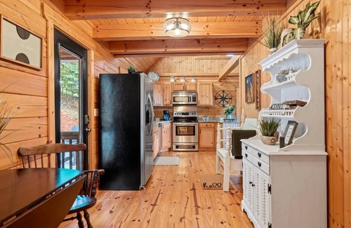Bostic Cabin | Rest S'more! Mountain View and HOT TUB!