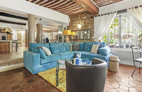 Chateaudouble Bed & Breakfast | Restaurant Le Château