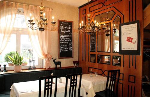 Oberstenfeld House | Restaurant Orakel