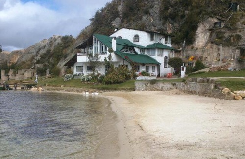 Tota Hotel | Restaurante cabaña Arco Iris Del Lago