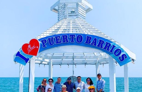 Puerto Barrios Hotel | Restaurante y Hotel “La Pesca”