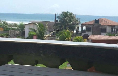 Teshie House | RestAwhile A charming Roundhouse with own garden near the beach