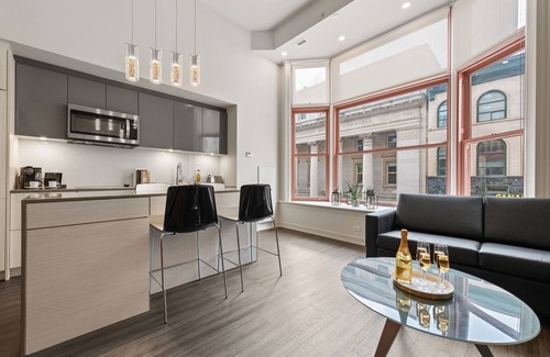 Byward Market - Parliament Hill Hotel | reStays Ottawa