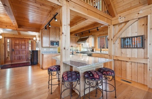 Whitefish House | Rested Ridge Ski Haus - Ski-in/Ski-out Big Mountain Home w/ Private Hot Tub!