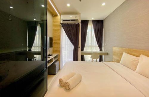 Semanggi Apartment | Restful and Comfortable Studio at Ciputra World 2 Apartment By Travelio