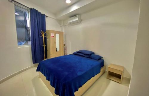 Male House | Resting View