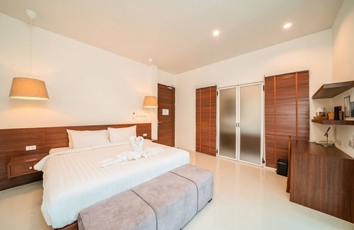 Thong Chai Hotel | Resto Sea Resort