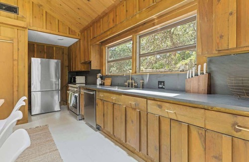 Ocean Hill House | Restored Beach Cabin, Hot Tub & Walk to Shops!