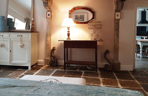 Creancey Cottage | Restored farmhouse with spacious living area in a charming Burgundian village.