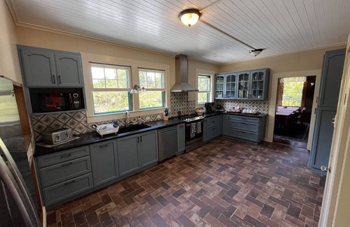 Hilo House | Restored Historic Mansion with Modern Amenities Steps to the Beach!