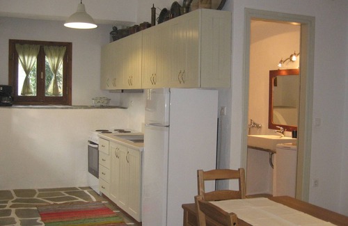 Kato Vrontou Cottage | Restored, Pilio Stone House With Great View