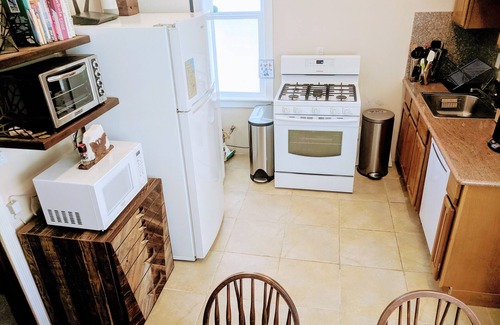 Russian Hill Bed & Breakfast | Restored Redwood Bedrooms Perfectly Located in Historic North Beach Home