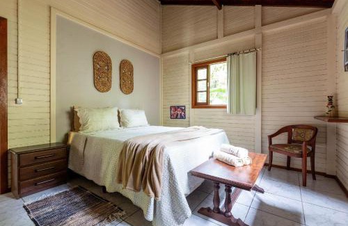 Santo Amaro da Imperatriz Villa | Retiro Águas Encantadas: Cachoeira e Águas termais