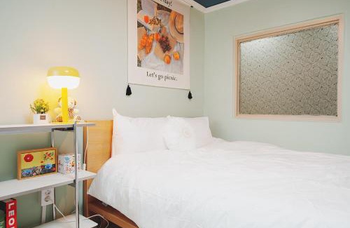 Jung-gu Hotel | Reto House