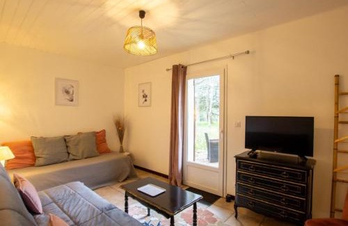 Ginestet House | Retraite Périgourdine avec Piscine Partagée, Clim, Vélo et Proximité de Bergerac - FR-1-616-364