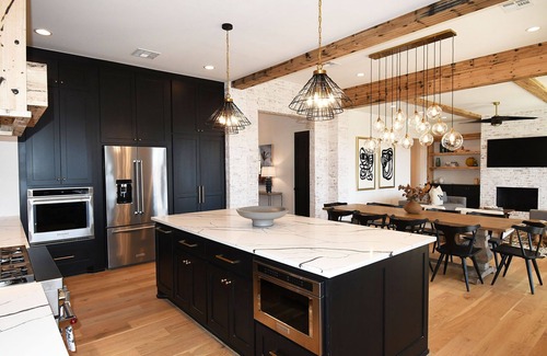 Longtown House | Retreat At Lookout Cove