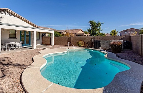 Laredo Ranch House | Retreat at San Tan 4BR by Casago