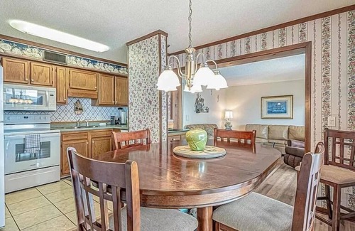 Myrtle Beach Condo | Retreat by the Sea