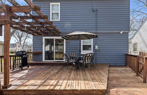 Muskegon House | Retreat in Muskegon - short distance to Lake MI