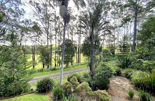 Bangalow House | Retreat in nature in this private family home in Bangalow Town.