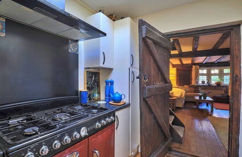 Dormansland Cottage | Retreat in Surrey near Hever Castle