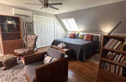 Gloucester Apartment | Retreat near Beaches