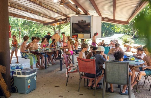 Oak Leaf House | Retreat Oak Leaf | A Retreat DFW Experience