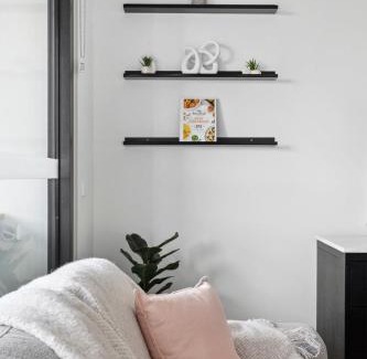 Geelong Apartment | Retreat on Bellerine I 2BR Apartment I Geelong CBD