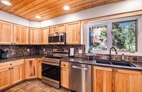 Estes Park House | Retreat on Old Man Mountain