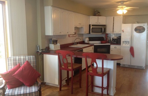 North East House | Retreat Yourself at this Lakefront Home, Near Bike & Wine Trails on Lake Erie