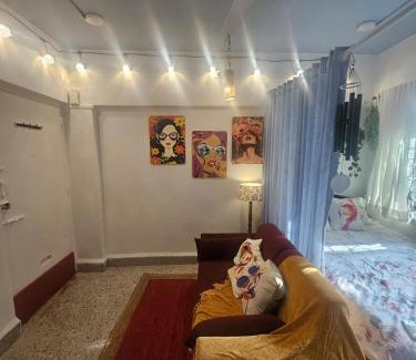 Ranwar Apartment | Retro Bandra - Cozy Comfort in a Heritage Village