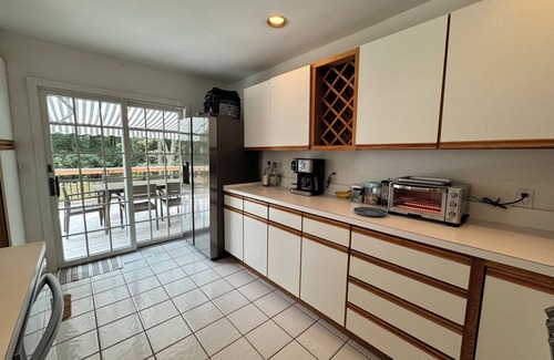 Northwest Harbor House | Retro Modern 3-Bedroom House with Heated Pool, Large Deck, WiFi in East Hampton