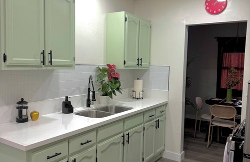 Fontana House | Retro modern 3-bedroom house with WiFi & much more in Fontana