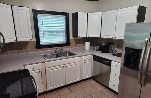 Tallahassee House | Retro Near Doak Campbell and FSU