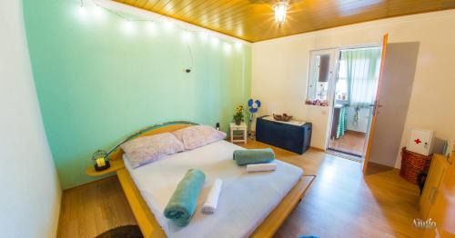 Mostar House | Retro Pool House