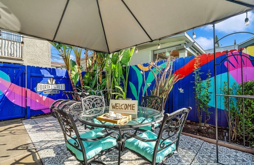 Eastside House | Retro Row Paradise