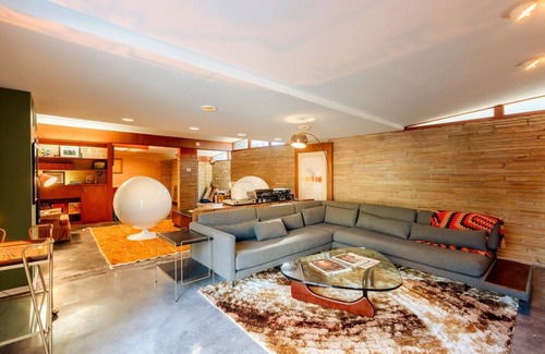 Heber Springs House | Retro vibes of the 50's, 60's, and 70's with amazing outdoor pool area!