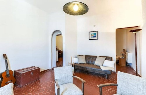 Opera Apartment | Retro-vintage loft style in the heart of the Old Port