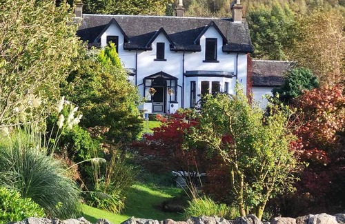 Arrochar House | Reunion in Lomond Natl Park with Day Trips to Scotland’s Main Attractions