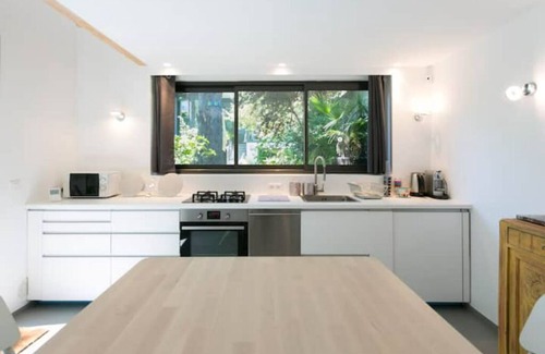 Arcueil Apartment | Revbnb, Oasis de Tranquillité, Montrouge