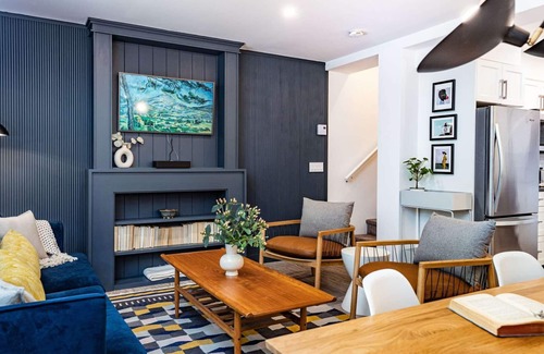 Revelstoke House | Revelation Retreat Townhouse-Private Hot Tub and Lower-Level Rec Room