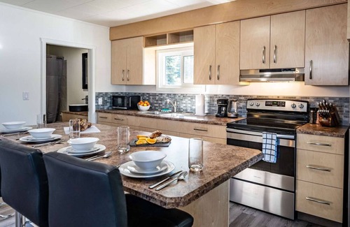 Revelstoke House | Revelstoke - Downie Cottage
