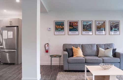 Revelstoke Condo | Revelstoke - Private Hot Tub and Garage! | Granite Ridge Condo