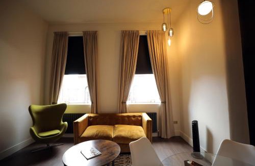 City Centre Glasgow Hotel | Revolver