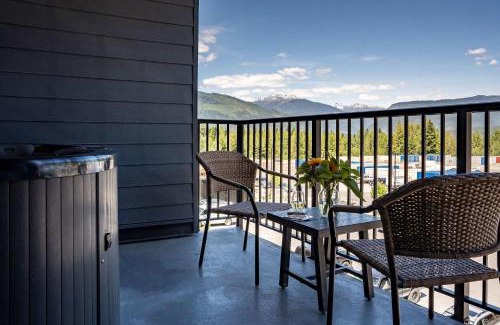 Revelstoke Apartment | Revytalise - Cozy 3 Bedroom Condo