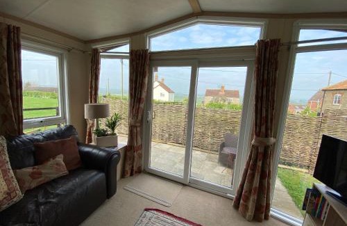 Seend Apartment | Rew Farm Country and Equestrian Accommodation - Sunset Lodge