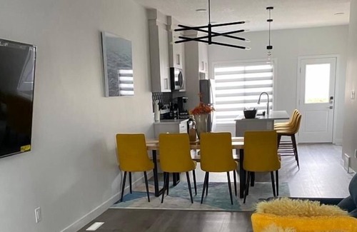 Southwest Edmonton House | Rewind@Asher - 3 Bed + Den House + Central AC & Double Garage for Play & Work