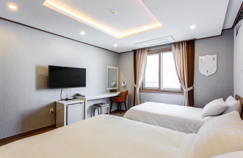 Seogwipo City Hotel | Rex Hotel