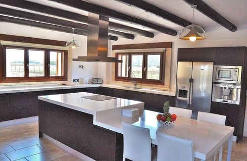 Sa Pobla Villa | Rey del Campo 140 luxurious villa with private pool, air conditioning, garden and BBQ area